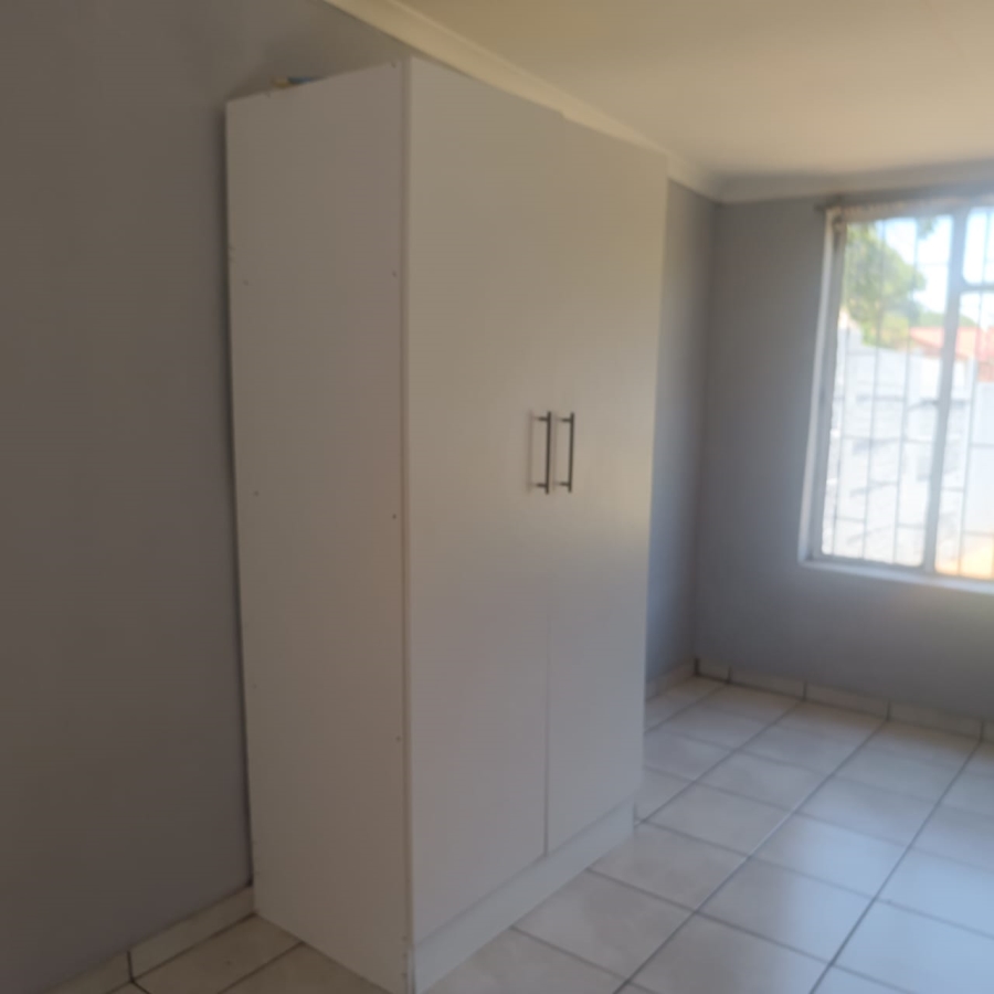 6 Bedroom Property for Sale in Sasolburg Ext 1 Free State